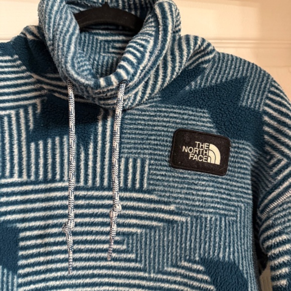 The North Face Vintage Fleece - Picture 2 of 3